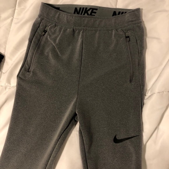 Nike Jogger pants - Picture 3 of 4
